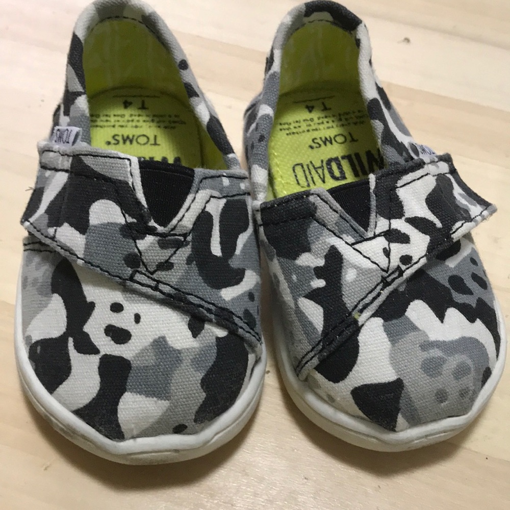 Special edition - Wild Aid TOMS -Toddler Sz. 4